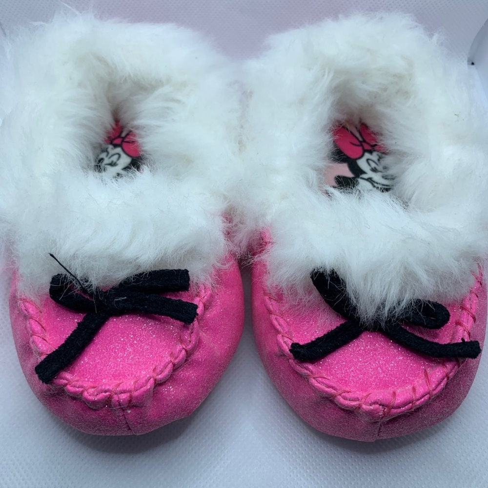 Toddler Minnie Mouse slippers